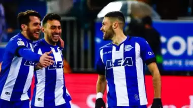 Celta Vigo'ya Deportivo Alaves çelmesi! Emre Mor...