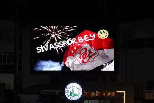 Sivas Belediyesi'nden Galatasaray'a galibiyet göndermesi