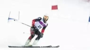 Genç kayakçının kayak serüveni!