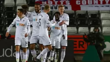 Swansea City, Notts County karşısında gol olup yağdı!