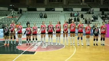 Beşiktaş'a evinde kötü sürpriz! 5 sette...