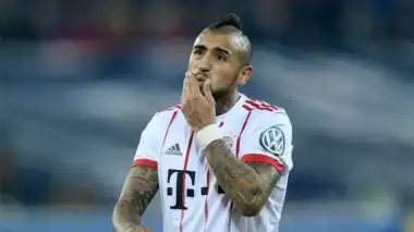 Barcelona, Arturo Vidal transferini resmen açıkladı!