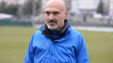 Kardemir Karabükspor'da Levent Açıkgöz ayrılığı açıkladı