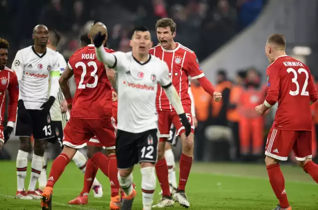 Beşiktaş taraftarı o yıldıza tepki gösterdi!