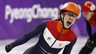Kısa mesafe sürat pateninde zafer Hollandalı sporcunun