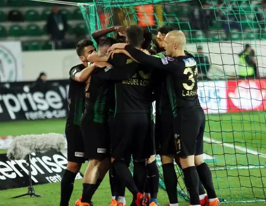 Akhisarspor kazandı, Konyaspor'u ateşe attı!