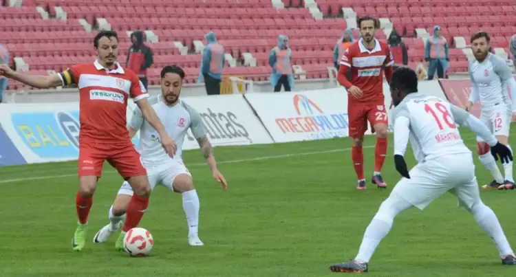 Balıkesirspor şeytanın bacağını kırdı, 3 puanı kaptı!