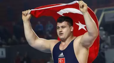 Avrupa Güreş Şampiyonası'nda grekoromen stil müsabakaları başladı