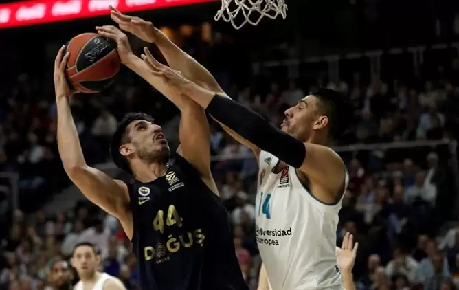 ÖZET - Euroleague'de Fenerbahçe Doğuş, deplasmanda Real Madrid'i mağlup etti