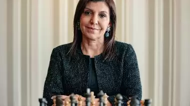 Gülkız Tulay: "Sporcularımız madalyasız ve kupasız dönmüyor"