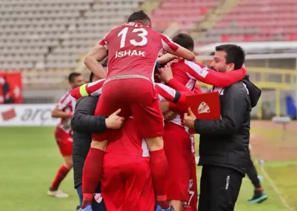 Boluspor potaya girdi, Ankaragücü'nü 3-1 geçti!