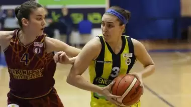 Fenerbahçe, lider Yakın Doğu'yu devirdi!