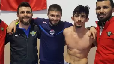 Akhisarlı güreşçi Avrupa şampiyonasında güreşecek