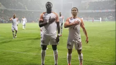 Yuto Nagatomo’nun performansı Çin’de de dikkat çekti