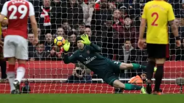 Cech, Arsenal kariyerinde ilk kez penaltı kurtardı!