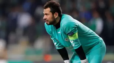 Serkan Kırıntılı, kalesinde devleşiyor!