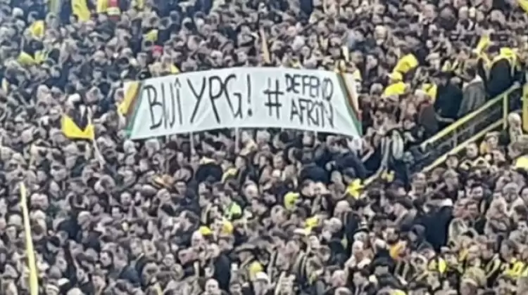 Dortmund maçında şok YPG pankartı!