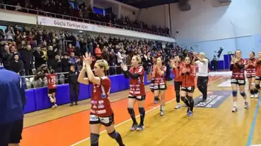 Kadınlar hentbolda 2 Türk takımı Avrupa'da yarı finalde