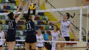 Beylikdüzü Voleybol İhtisas rahat kazandı