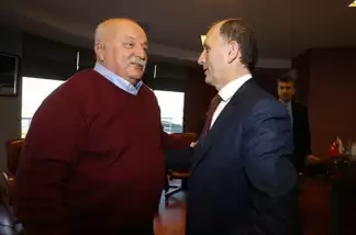 Sadri Şener'den Muharrem Usta'ya eleştiri: Kaçıp kurtulma...
