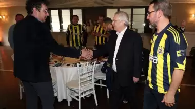 Aziz Yıldırım ve yöneticiler, derbi öncesi dernek başkanlarıyla bir araya geldi!