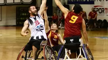 Dev maçta gülen Beşiktaş RMK Marine!