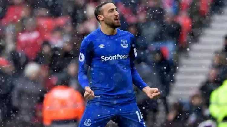 Cenk Tosun'dan duble! Milli golcü, Everton'ı sırtlamaya devam ediyor...