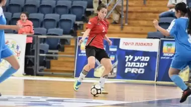 Milliler, İtalya'yı devirdi! Final maçı yarın...