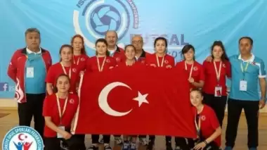 Kız Futsal Milli Takımı, dünya ikincisi oldu.