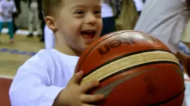 Eskişehir Basket down sendromlu çocuklarla buluştu