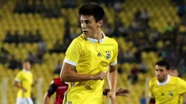 Eljif Elmas hakkında flaş sözler! ‘Beşiktaş ve Galatasaray’da ilgilendi ama..’