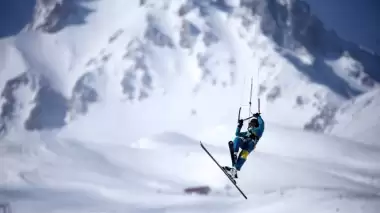 Snowkite Dünya Kupası serisinin final etabı Erciyes'te start aldı