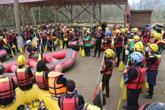 Melen Çayı'nda rafting sezonu açıldı