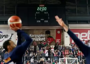 Pınar Karşıyaka: 86 - İstanbul Büyükşehir Belediyespor: 75