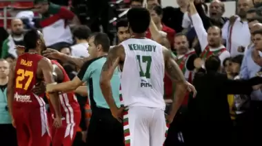 Pınar Karşıyaka'da tur rövanşa kaldı