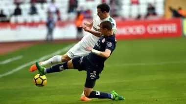 Bursaspor'da ayrılık çanları! Stancu, Titi ve Bostock...