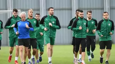 Bursaspor ara vermedi!
