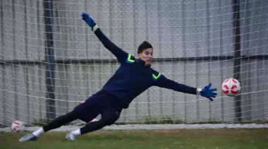 Altay Bayındır Fenerbahçe'ye transfer olacak mı?