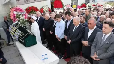 Bente Şen son yolculuğuna uğurlandı