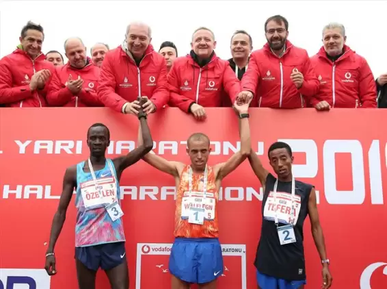 Vodafone 13. İstanbul Yarı Maratonu'nda kazananlar belli oldu