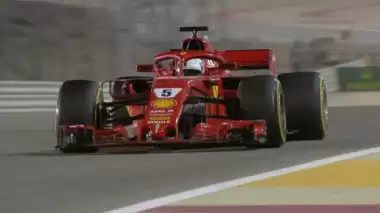 Vettel'den sezona hızlı başlangıç!