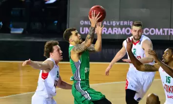 Darüşşafaka Tekfen, liderliğini koruma peşinde