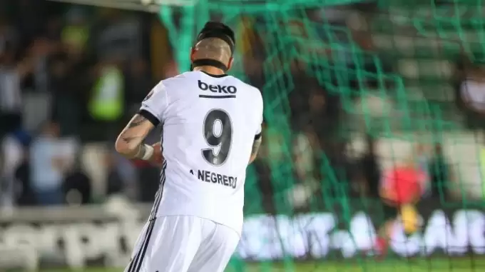 Negredo'dan şampiyonluk sözleri: 'Kendi ipimizi kendimiz kesemiyoruz'