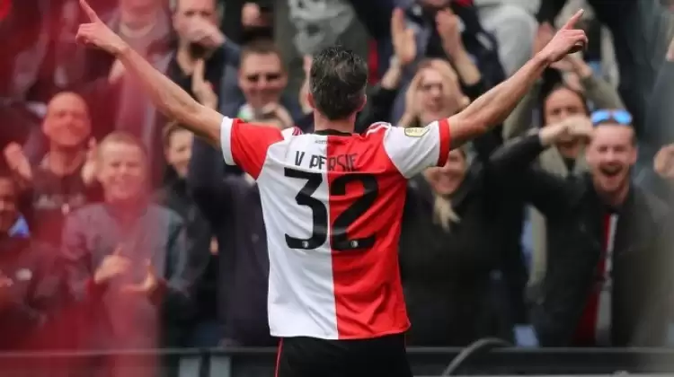 Van Persie atıyor, Feyenoord kazanıyor!