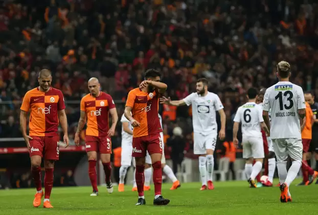 Galatasaray'a büyük şok! Akhisarspor ilk finalist oldu...