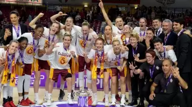 Galatasaray Kadın Basketbol Takımı, kupasını aldı!