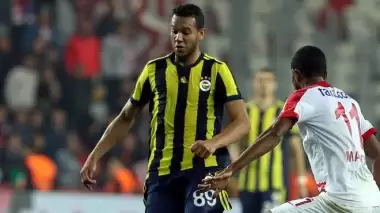 Premier Lig ekipleri, Josef'in peşini bırakmıyor