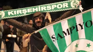 Kırşehir Belediyespor'un zaferi taraftarı sokağa döktü