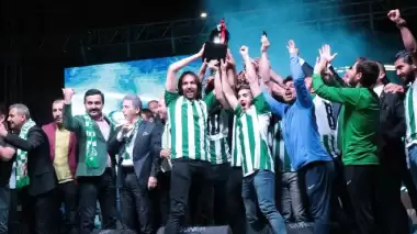 Kırşehir Belediyespor şampiyonluk kupasını aldı