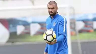 Burak Yılmaz'ın paylaşımı kafaları karıştırdı! Galatasaray...